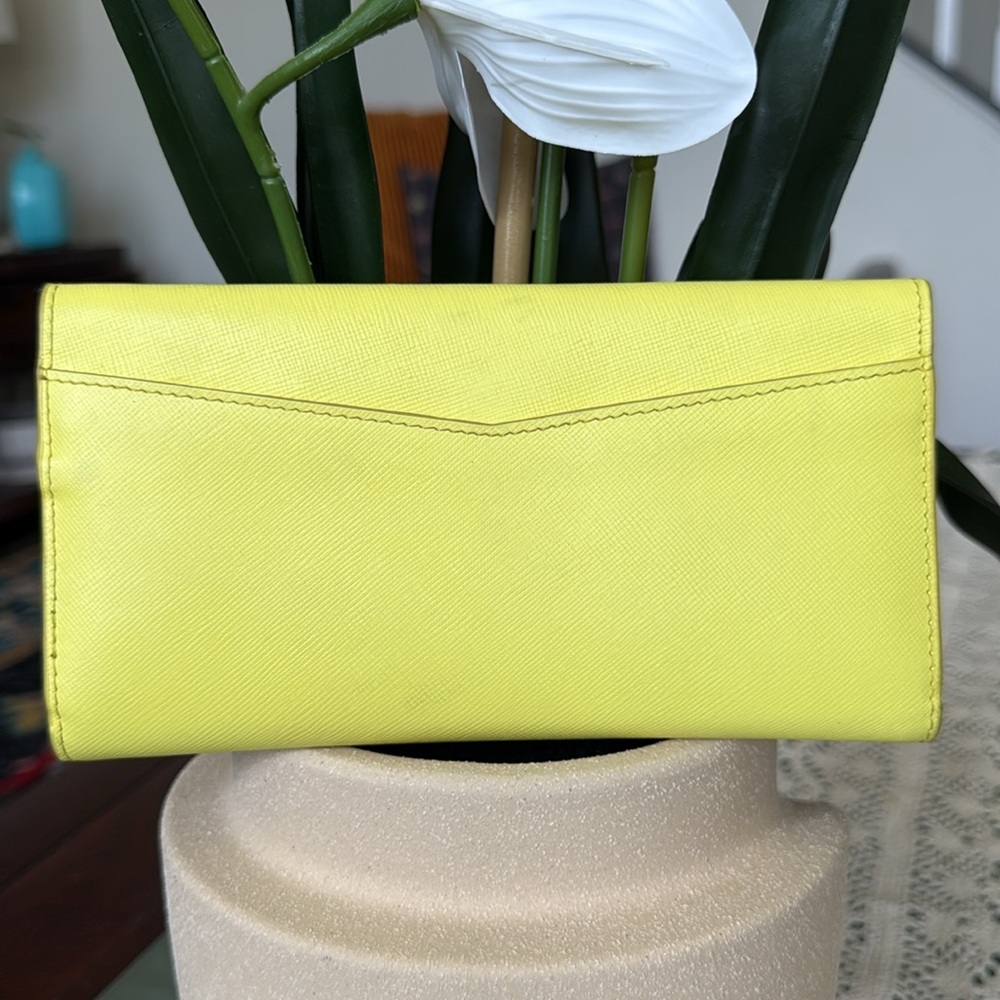 Cynthia Rowley Vibrant Yellow Clutch - Picture 3 of 12